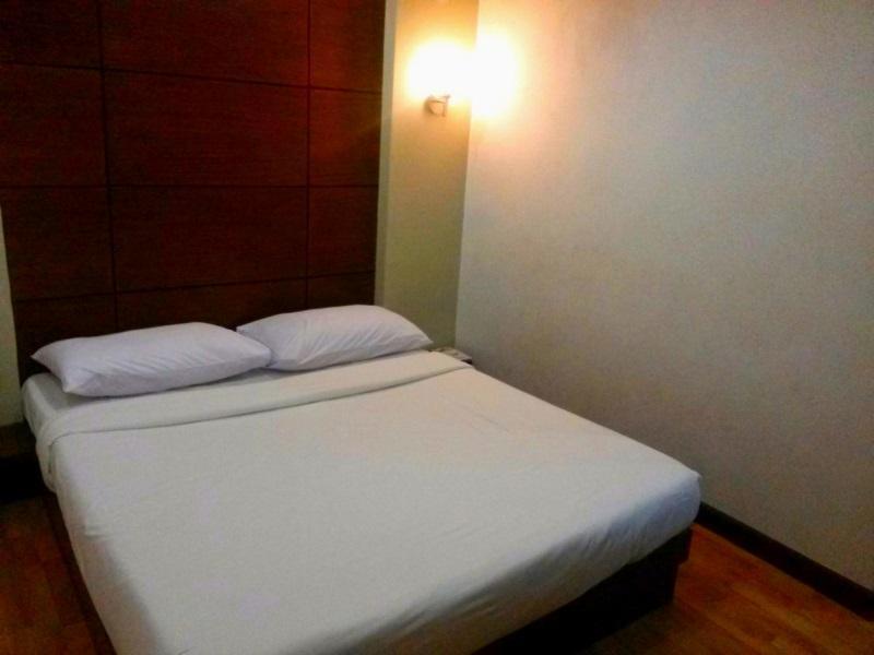 Roxas Midtown Hotel Ngoại thất bức ảnh